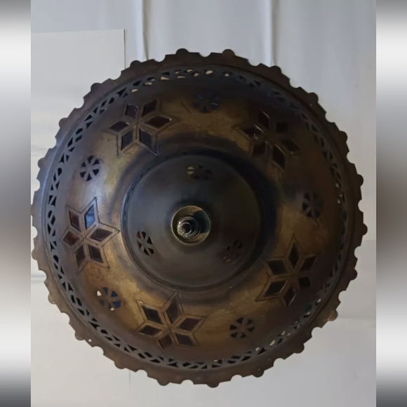 Trump Taj Mahal Casino Ceiling Light Shade! Copy of Receipt and Dead Casino Pics - Picture 4 of 10